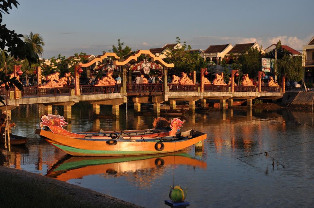 <i><b>Hoi An-022</b></i>